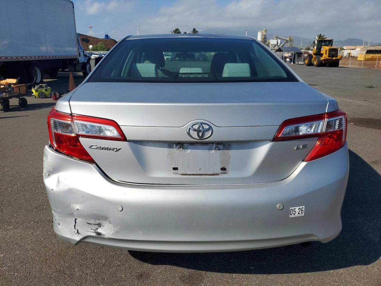 2012 Toyota Camry - Фото 6