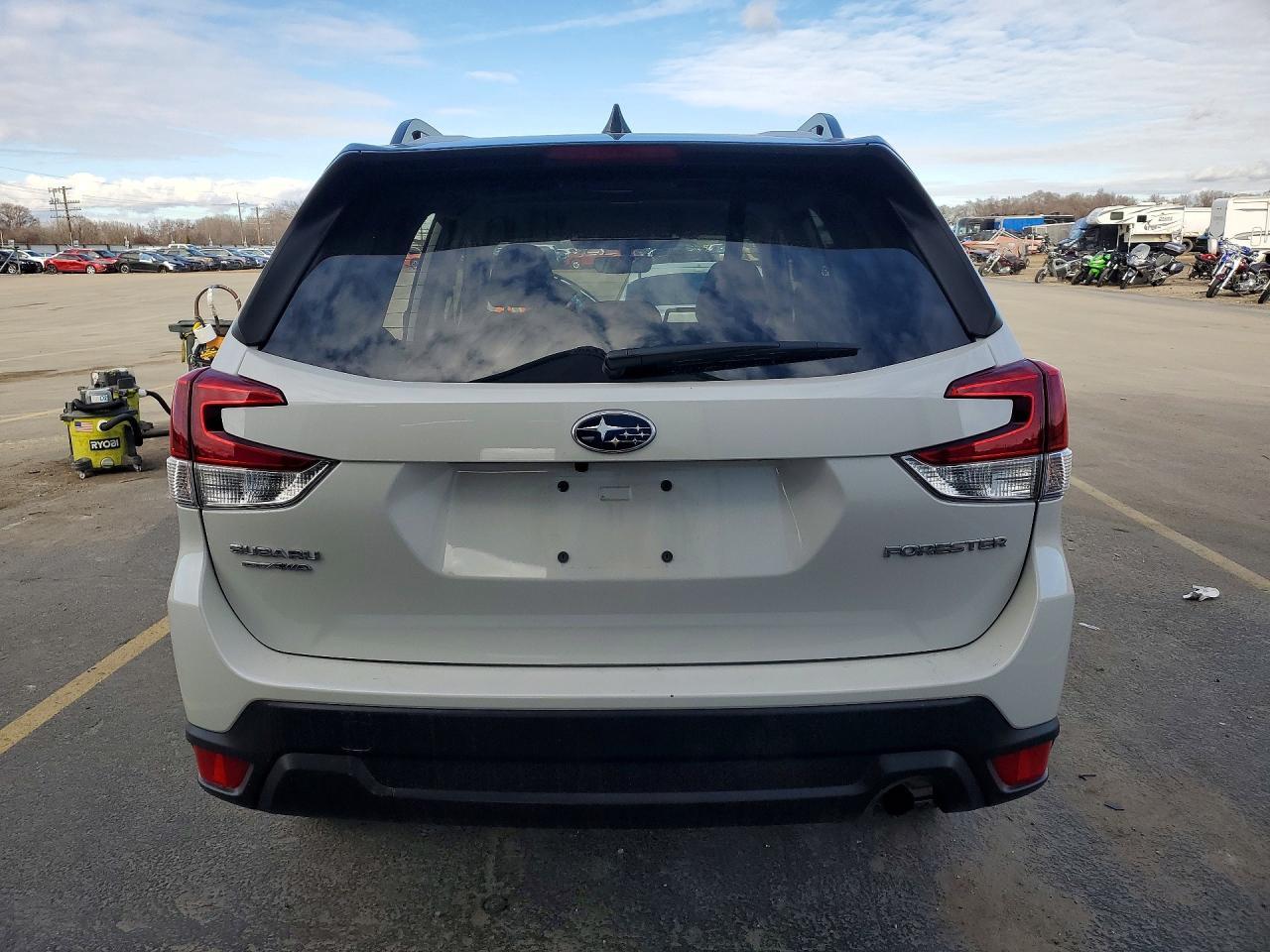 2024 Subaru Forester Premium - Фото 6