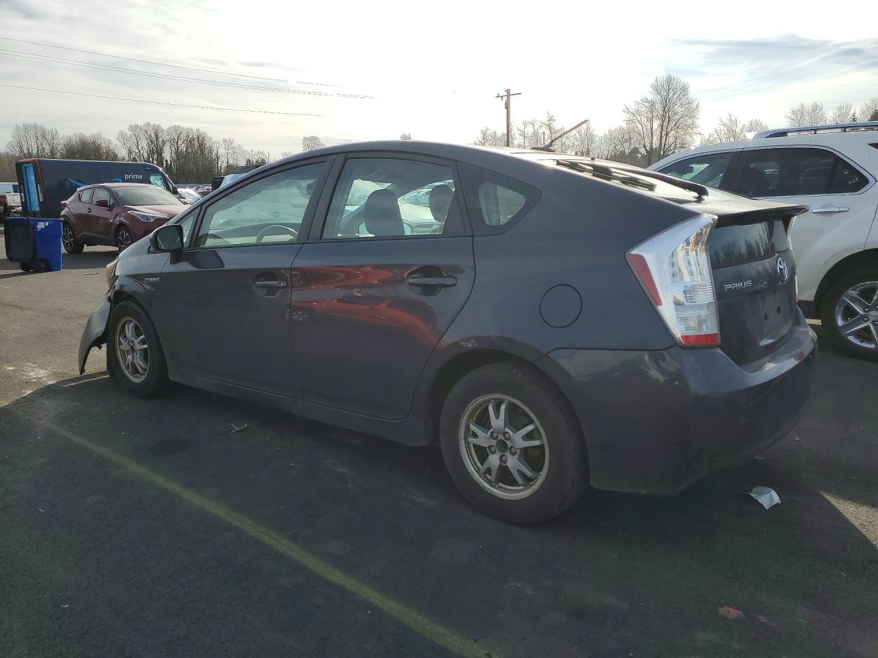2010 Toyota Prius Iv - Image 2
