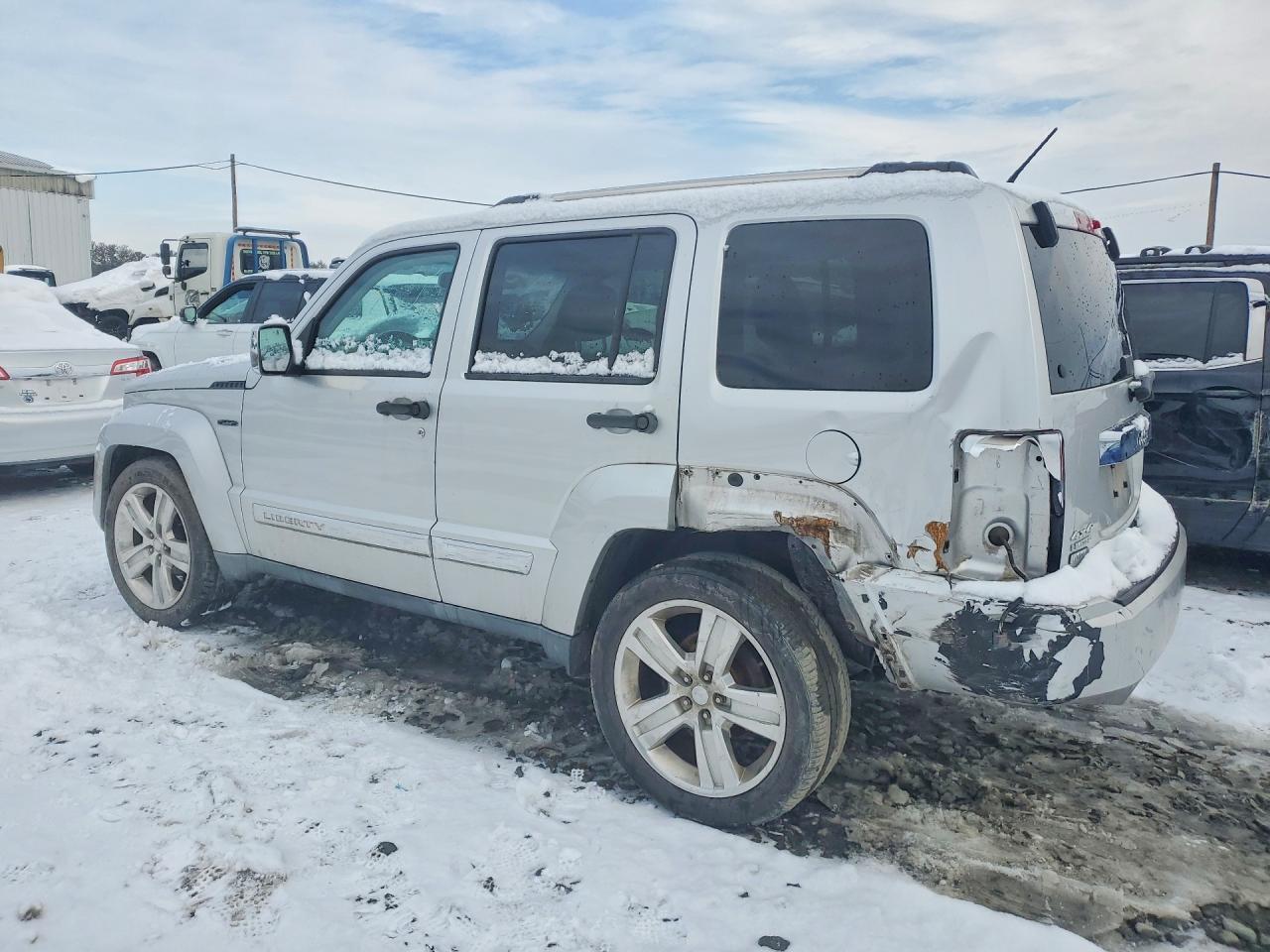 2011 Jeep Liberty Limited - Фото 2