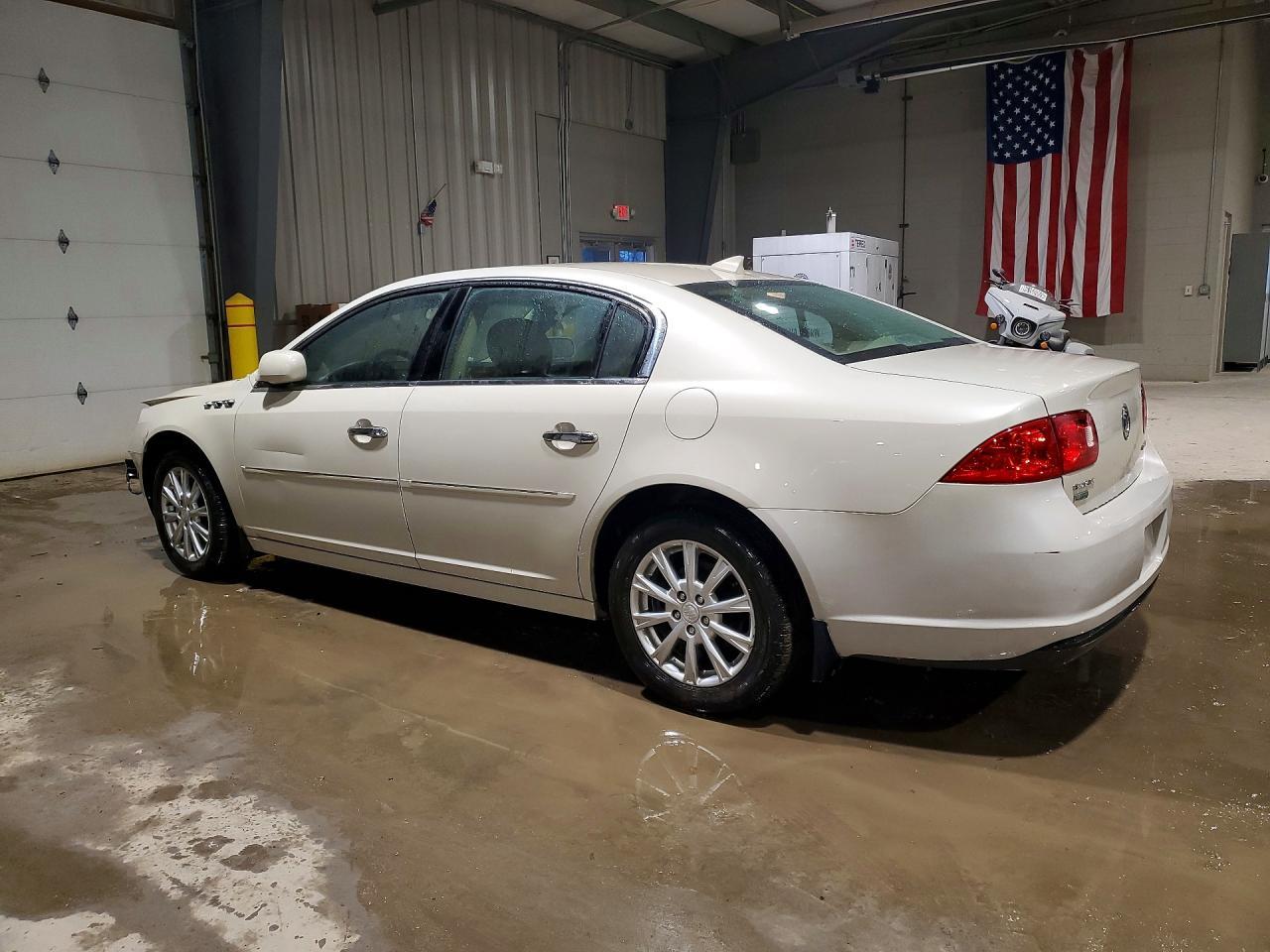 2011 Buick Lucerne Cx - Фото 2
