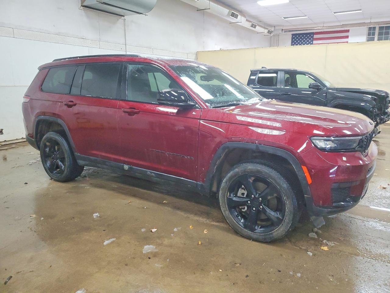 2024 Jeep Grand Cherokee L Laredo - Image 4