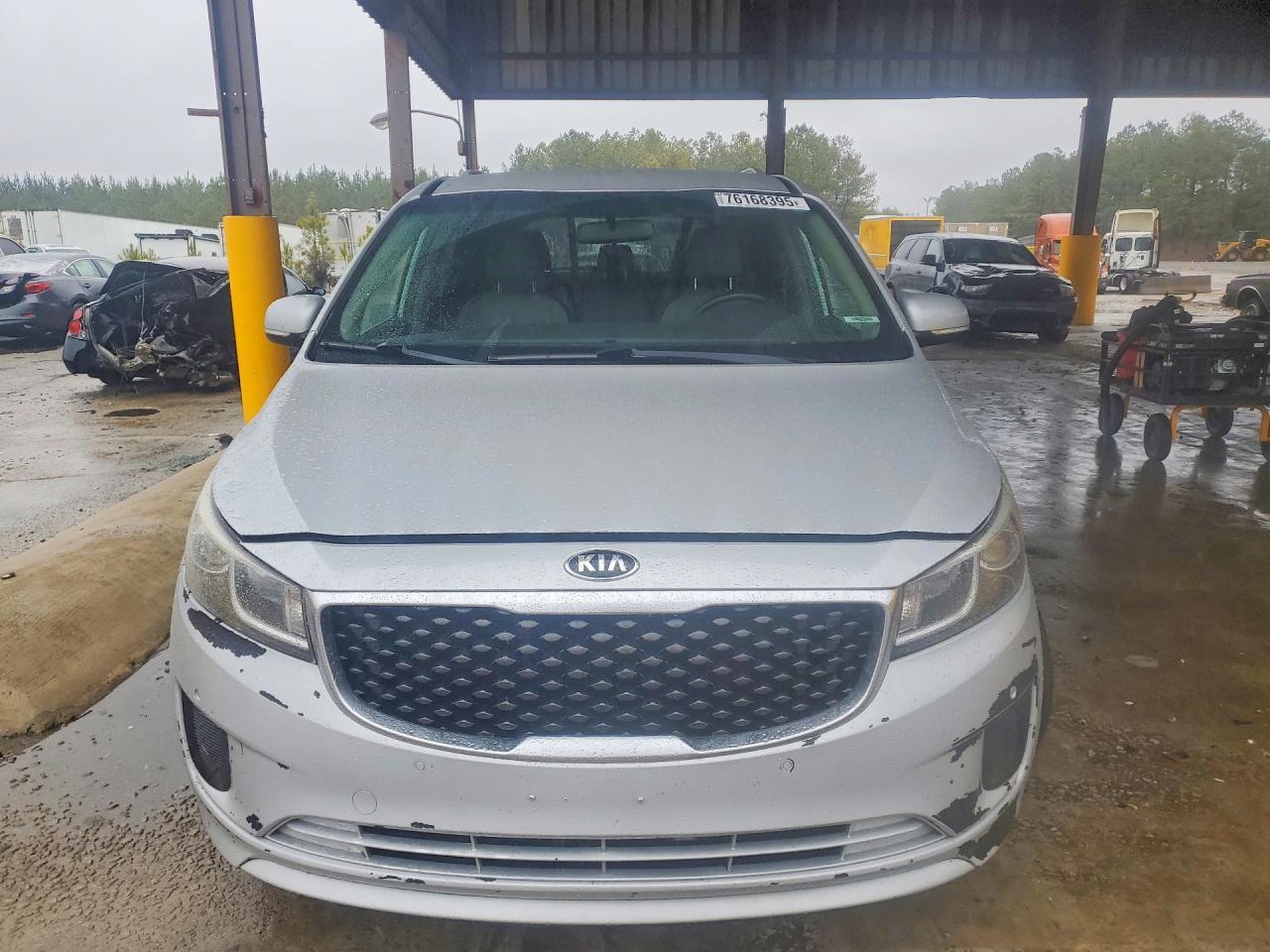 2017 Kia Sedona Lx - Image 5