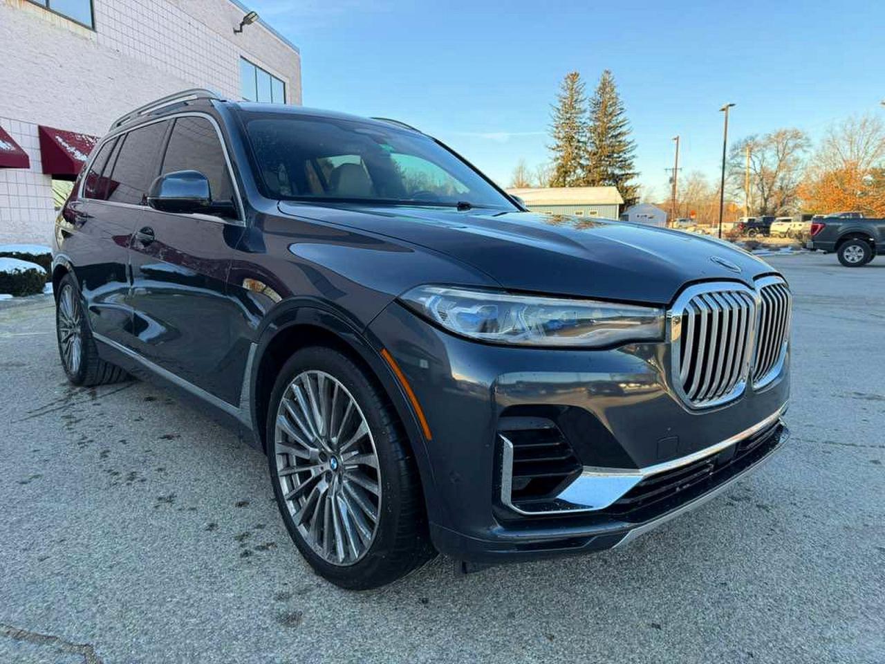 2019 BMW X7 xDrive50I - Image 2