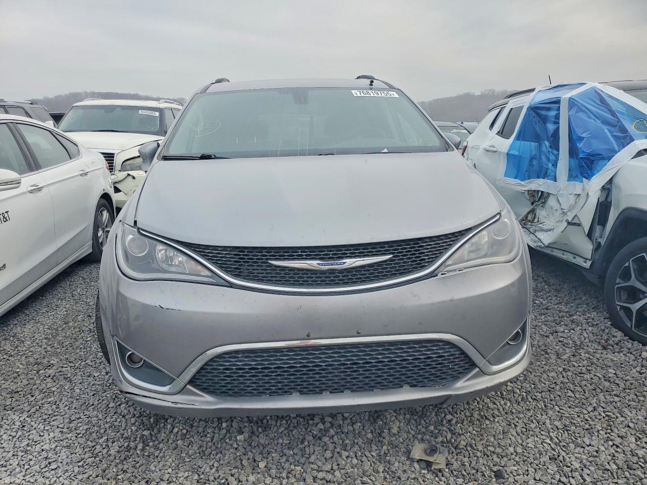 2020 Chrysler Pacifica Touring L - Image 5