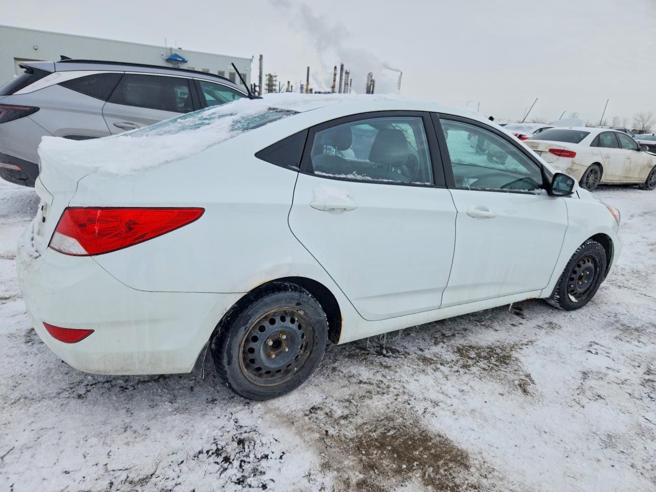 2012 Hyundai Accent Gls - Фото 3