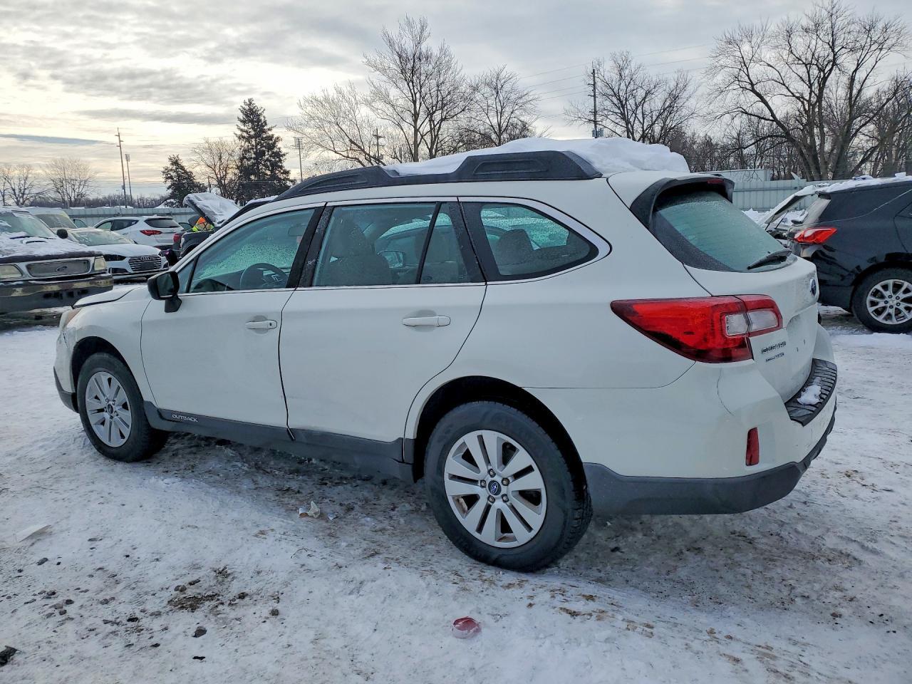 2017 Subaru Outback 2.5I - Image 2