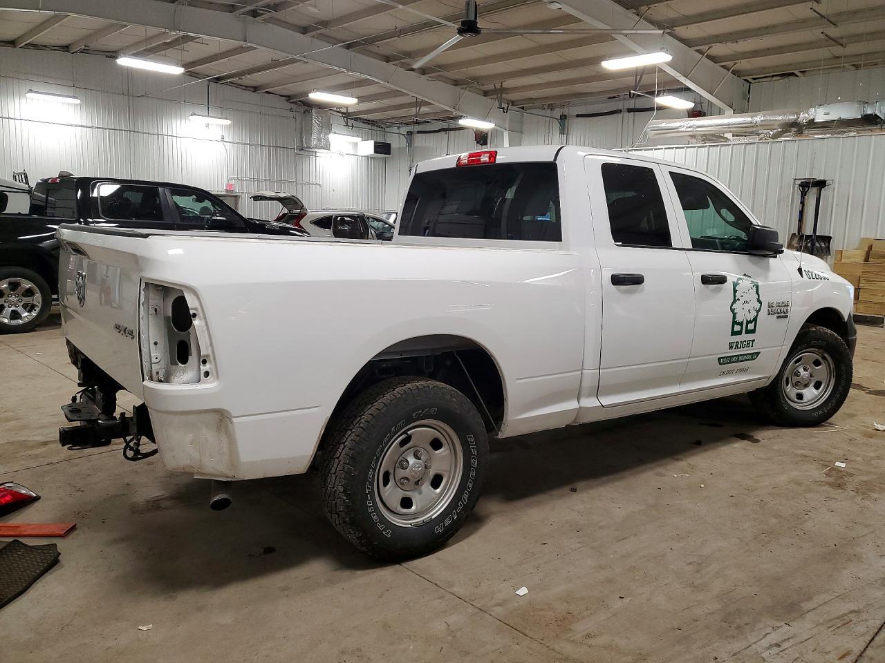 2021 Ram 1500 Classic Tradesman - Фото 3