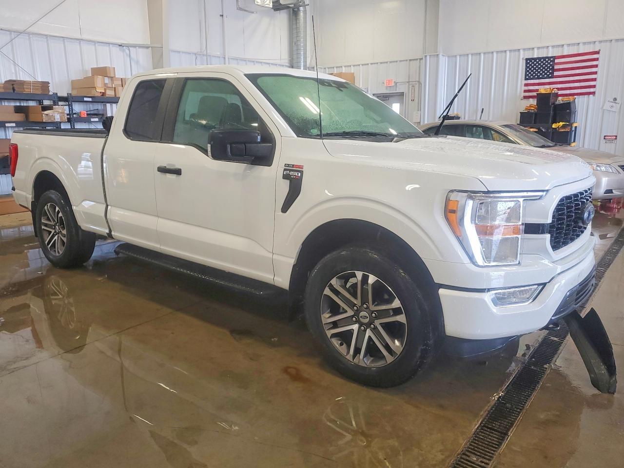 2021 Ford F150 Super Cab - Фото 4
