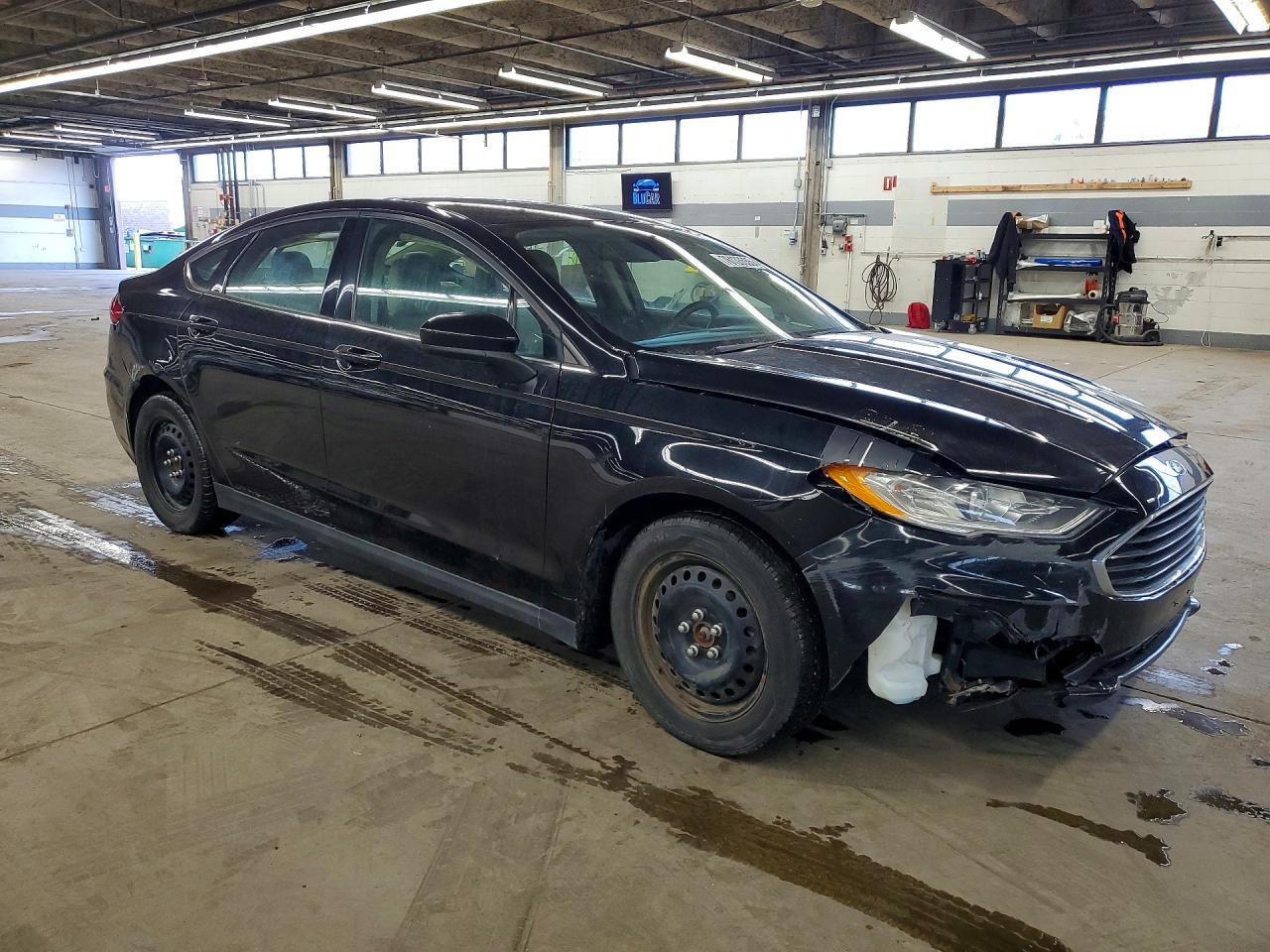 2020 Ford Fusion S - Image 4