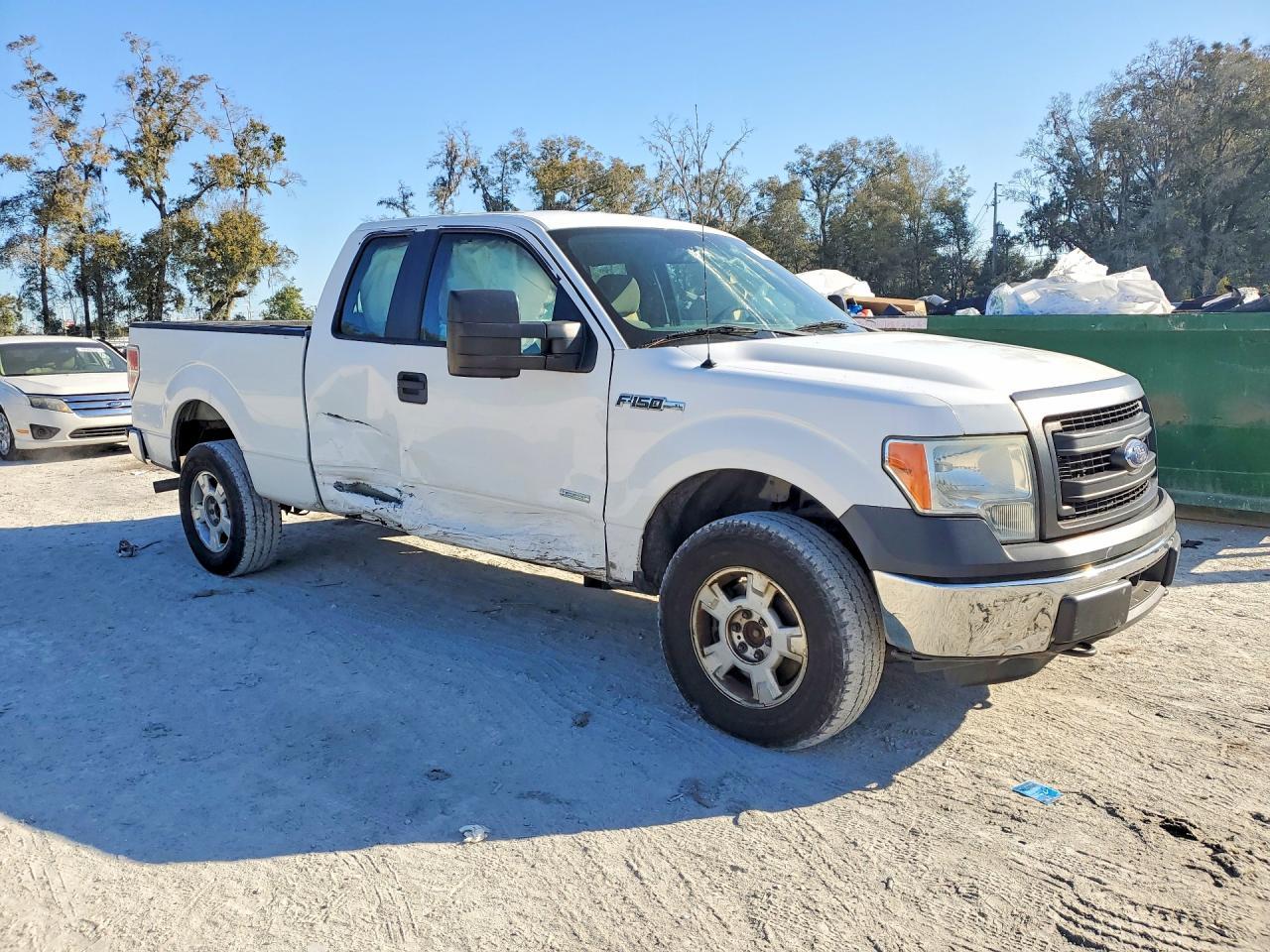 2014 Ford F150 Super Cab - Фото 4