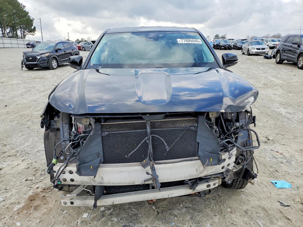 2021 Toyota Highlander L - Image 5