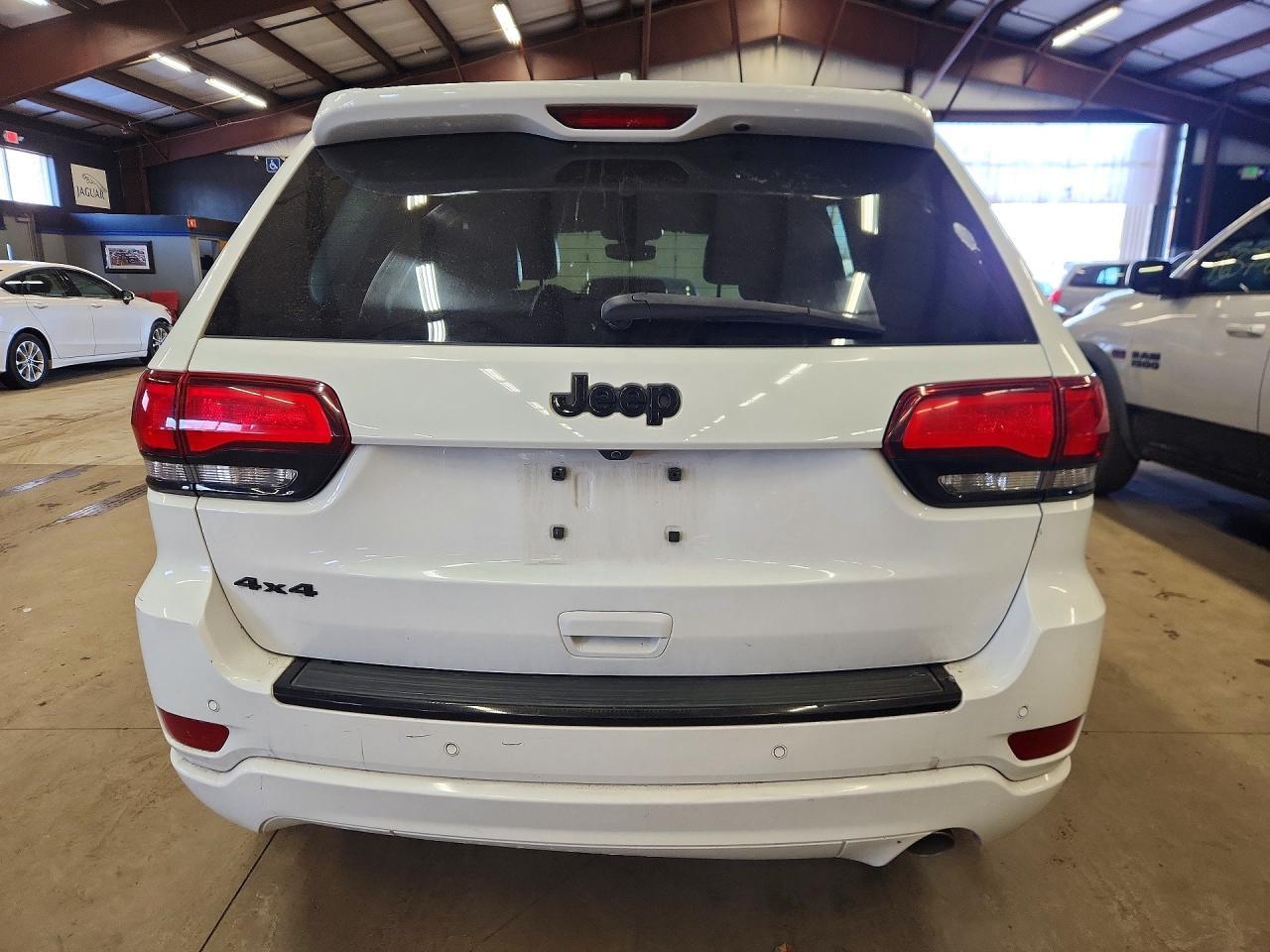 2017 Jeep Grand Cherokee Laredo - Фото 6