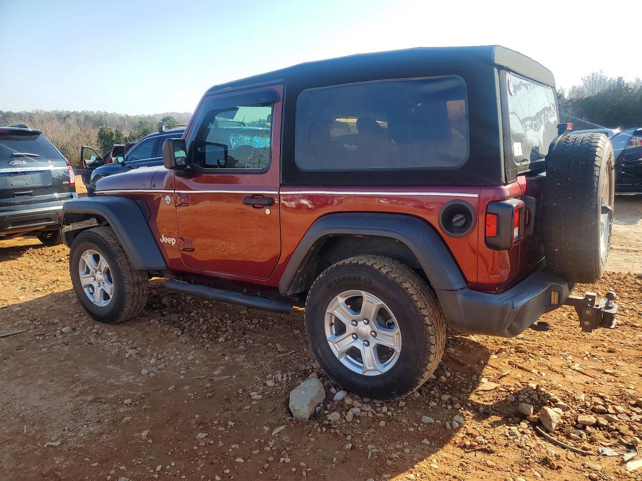 2021 Jeep Wrangler Sport - Фото 2