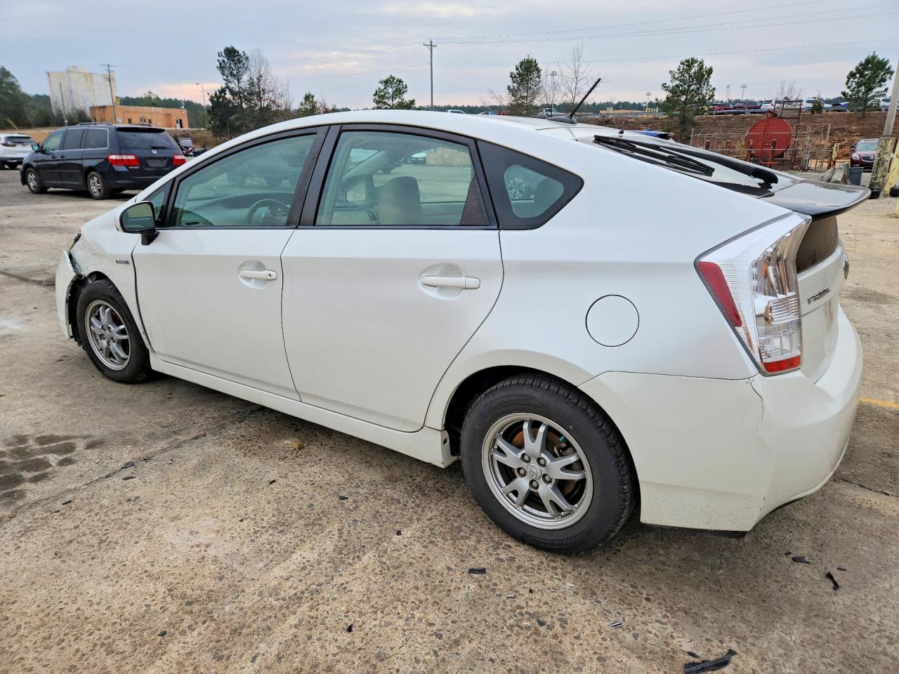 2010 Toyota Prius - Фото 2
