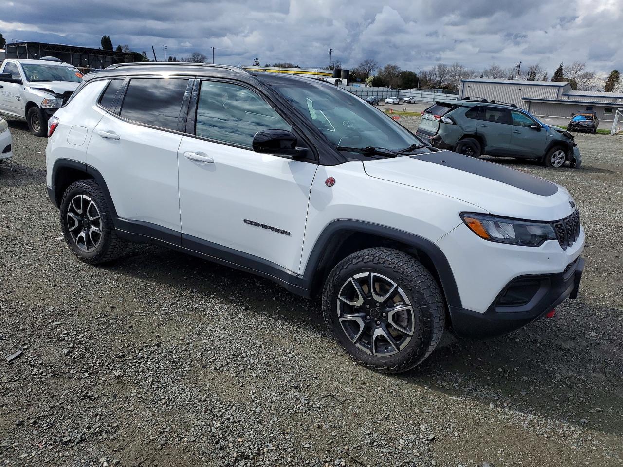 2025 Jeep Compass Trailhawk - Фото 4