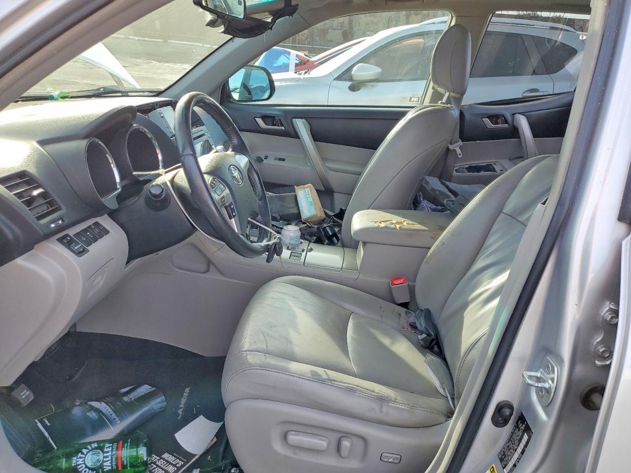 2012 Toyota Highlander Se - Фото 7