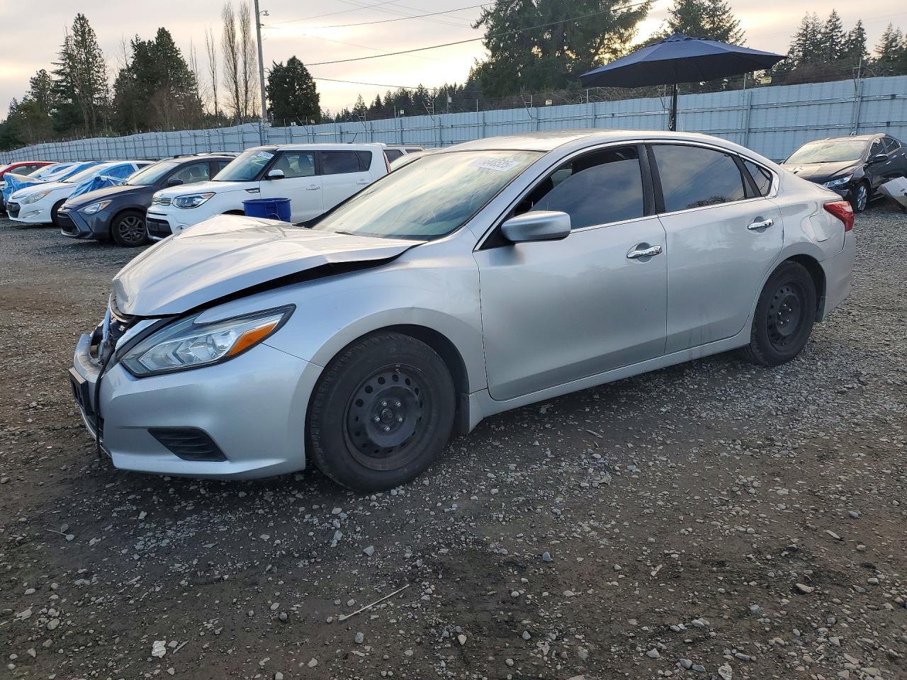 2016 Niss Altima 2.5 S