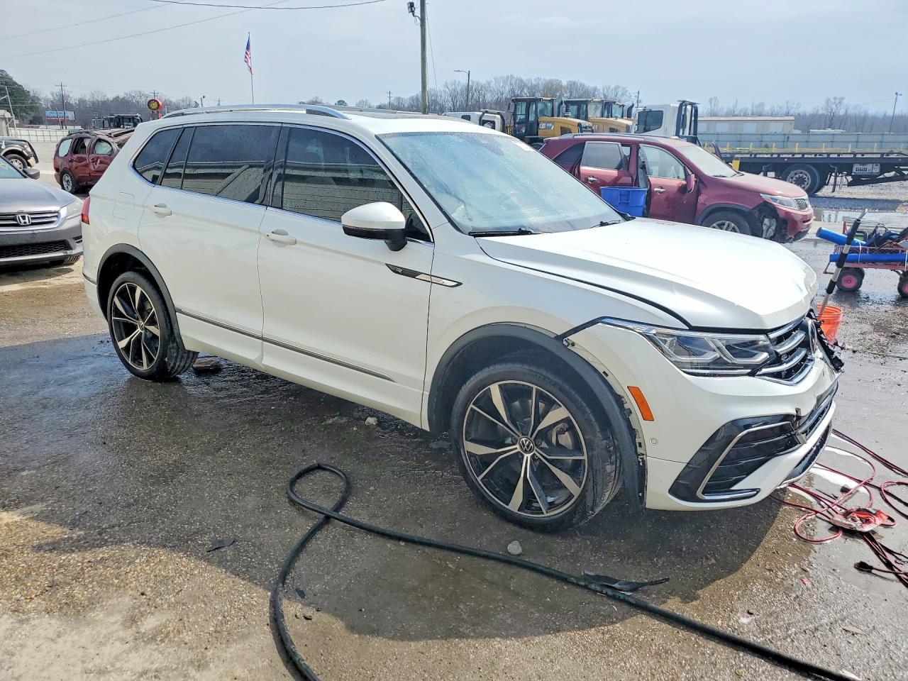 2022 Volkswagen Tiguan Sel R-Line - Фото 4