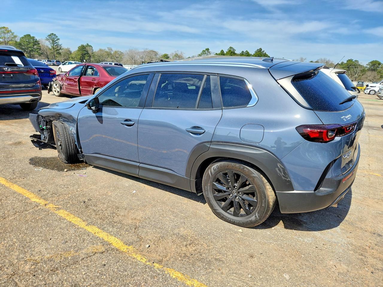 2025 Mazda Cx-50 Premium - Image 2