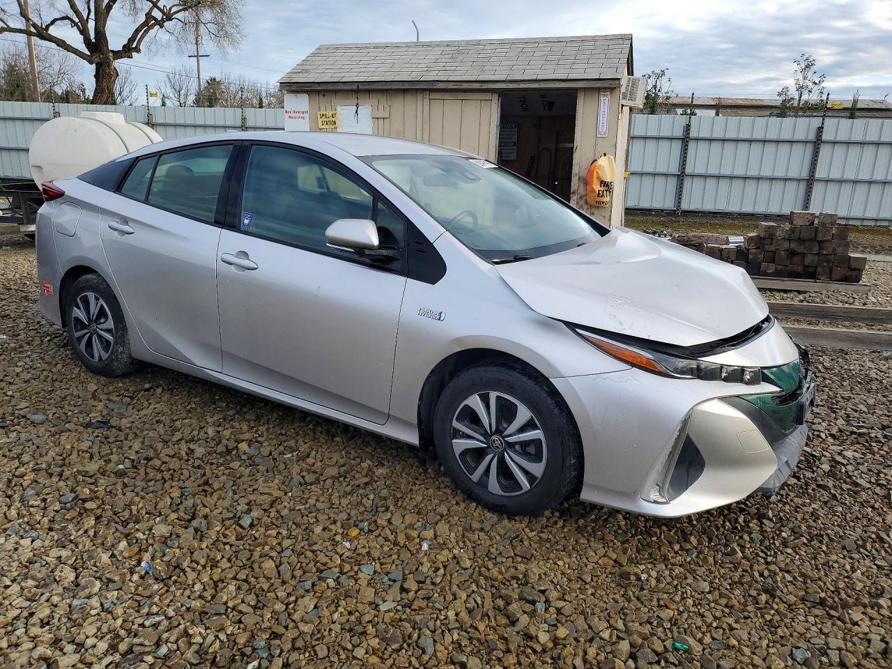 2018 Toyota Prius Prime Plus - Image 4