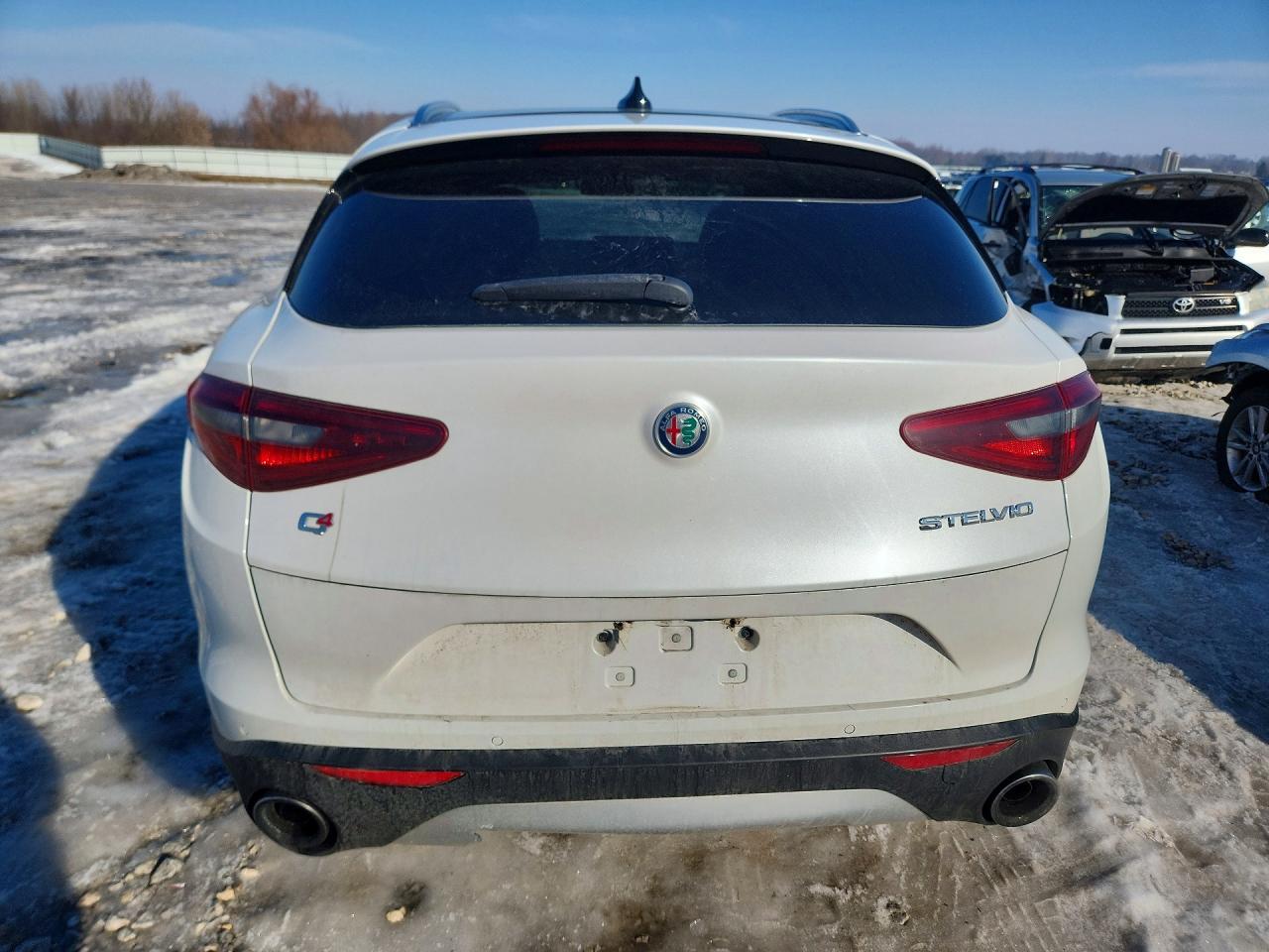 2018 Alfa Romeo Stelvio Ti Luxury - Фото 6