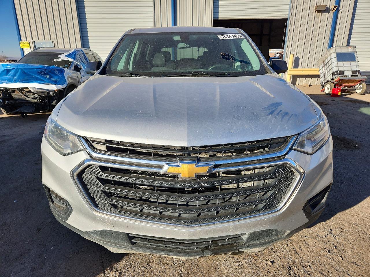 2021 Chevrolet Traverse Ls - Фото 5