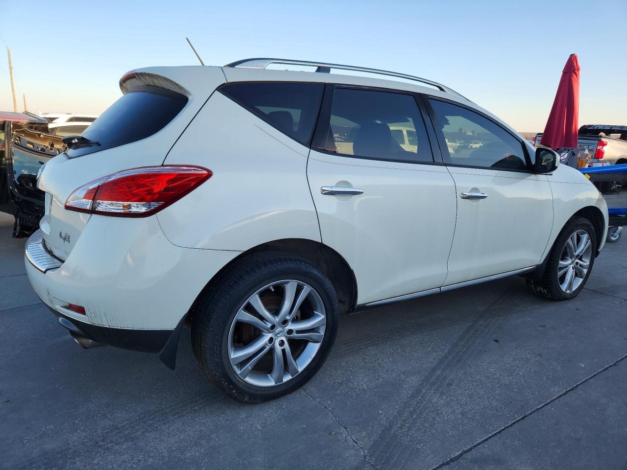 2011 Nissan Murano S - Фото 3