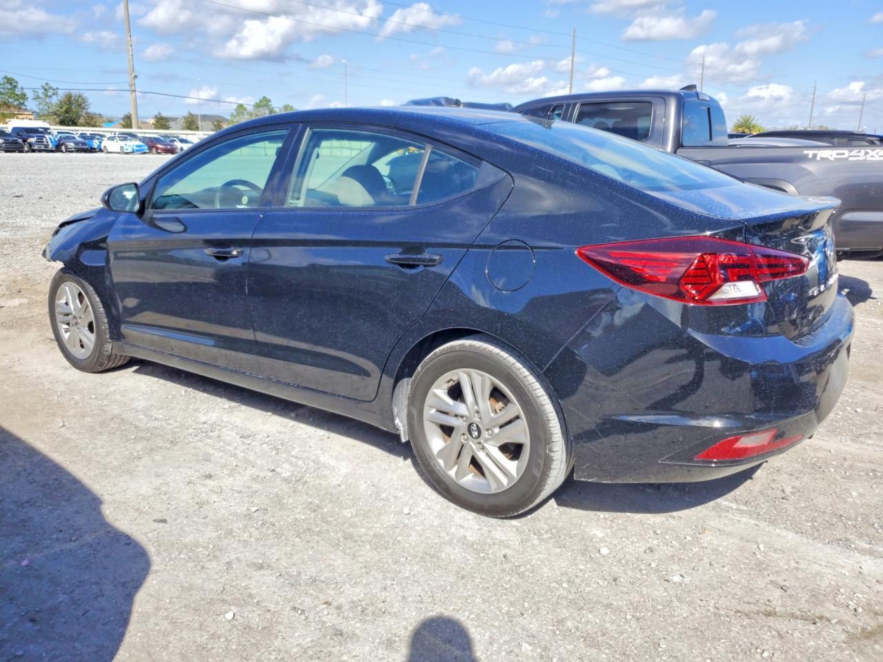 2020 Hyundai Elantra Sel - Фото 2
