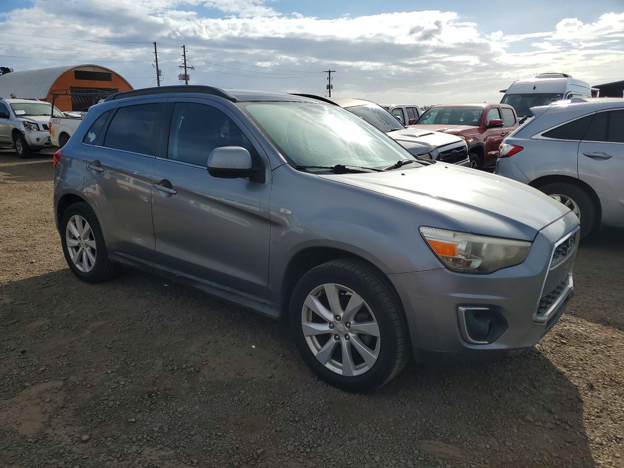 2014 Mitsubishi Outlander Se - Фото 4