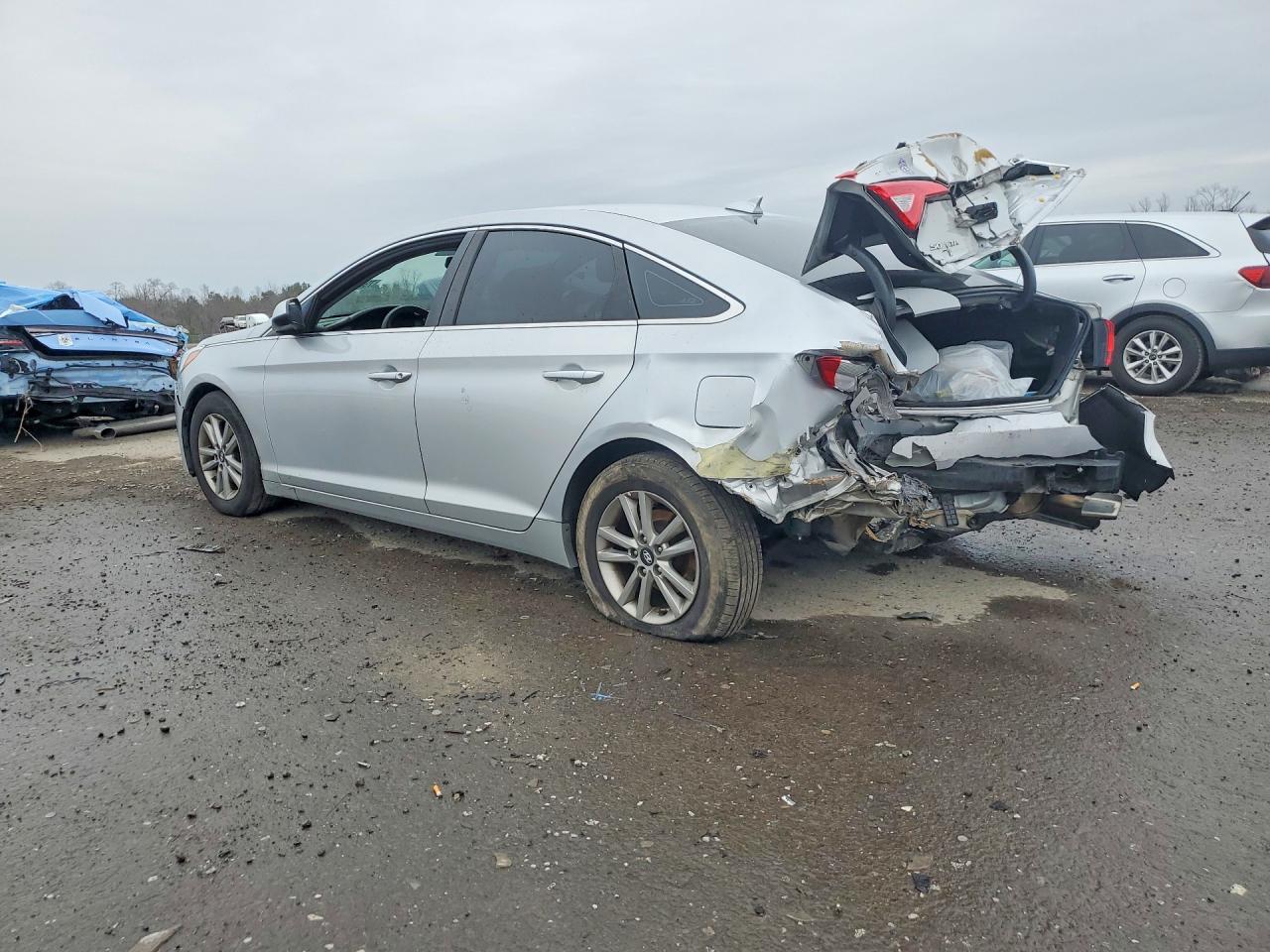 2016 Hyundai Sonata Base - Фото 2