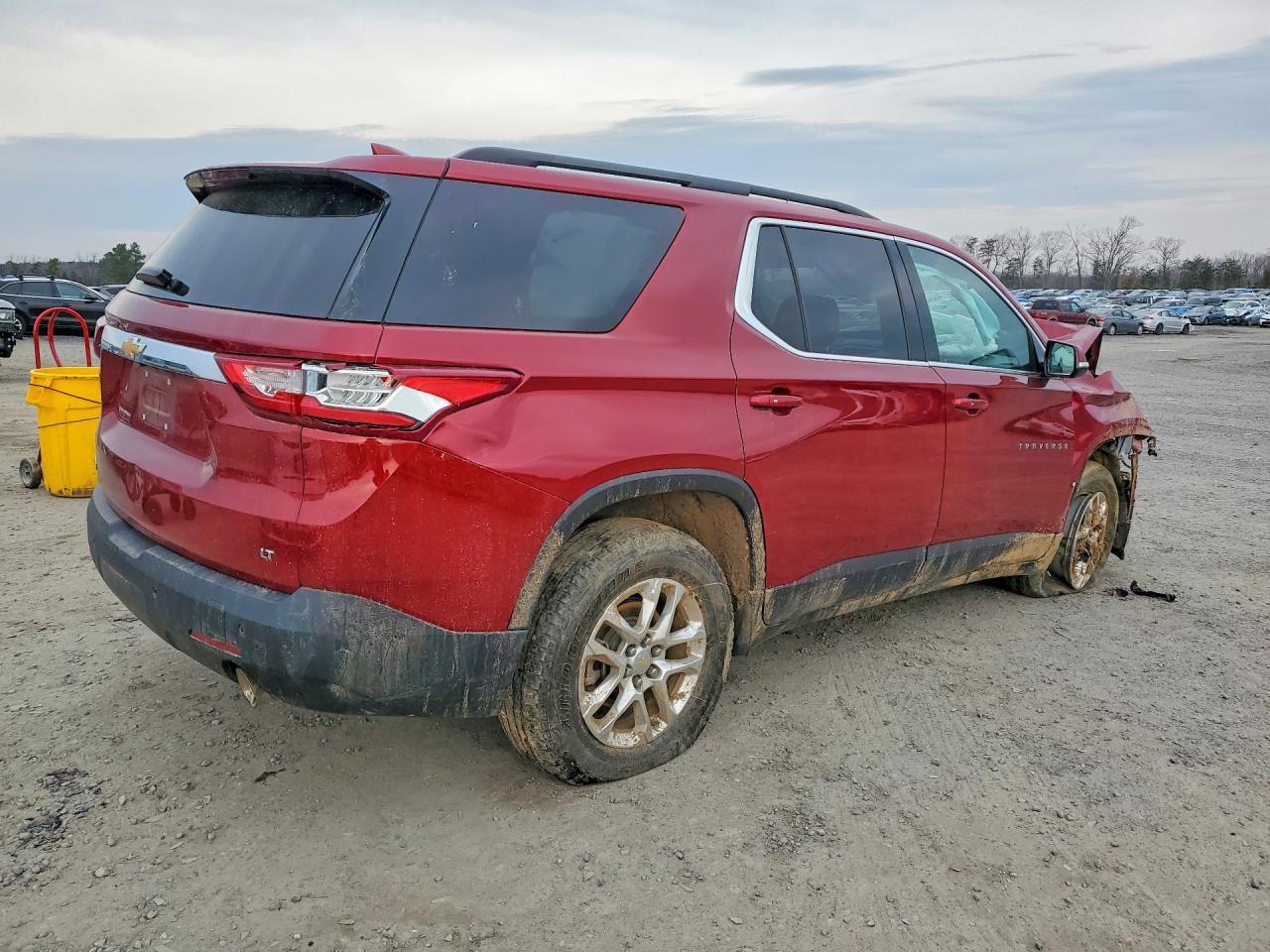 2019 Chevrolet Traverse Lt - Image 3