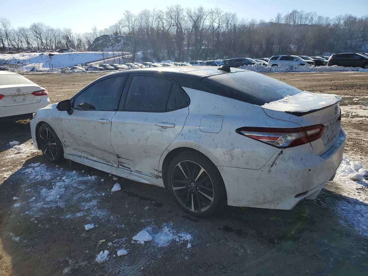 2018 Toyota Camry Xse - Image 2