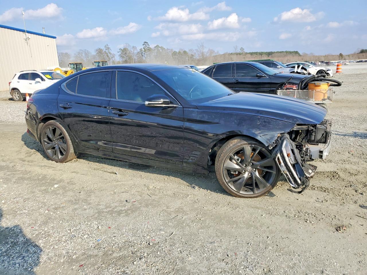 2023 Genesis G70 2.0T - Фото 4
