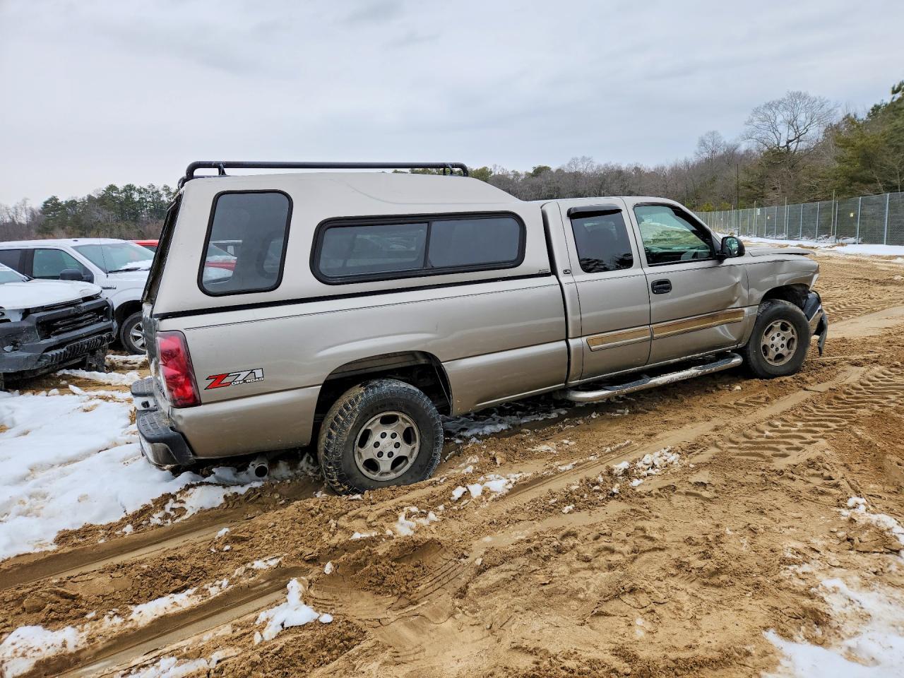 2003 Chevrolet Silverado K1500 - Image 3