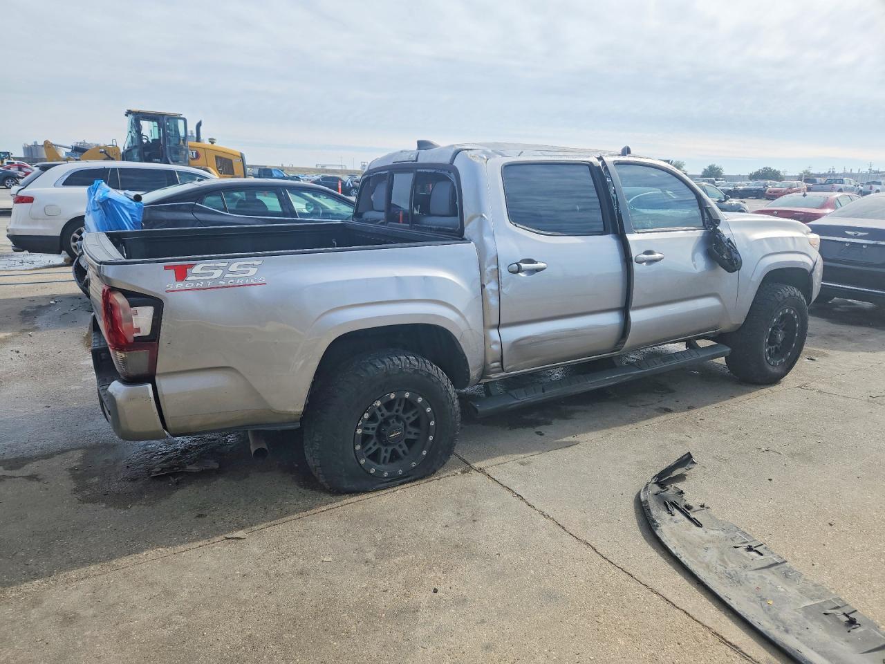 2020 Toyota Tacoma Sr - Фото 3