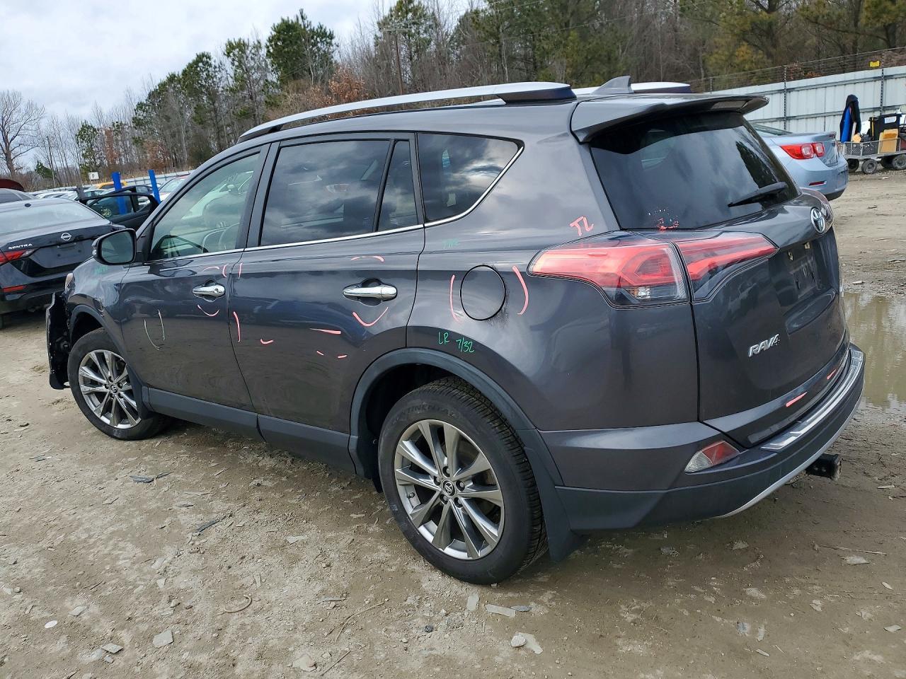 2017 Toyota Rav4 Limited - Фото 2