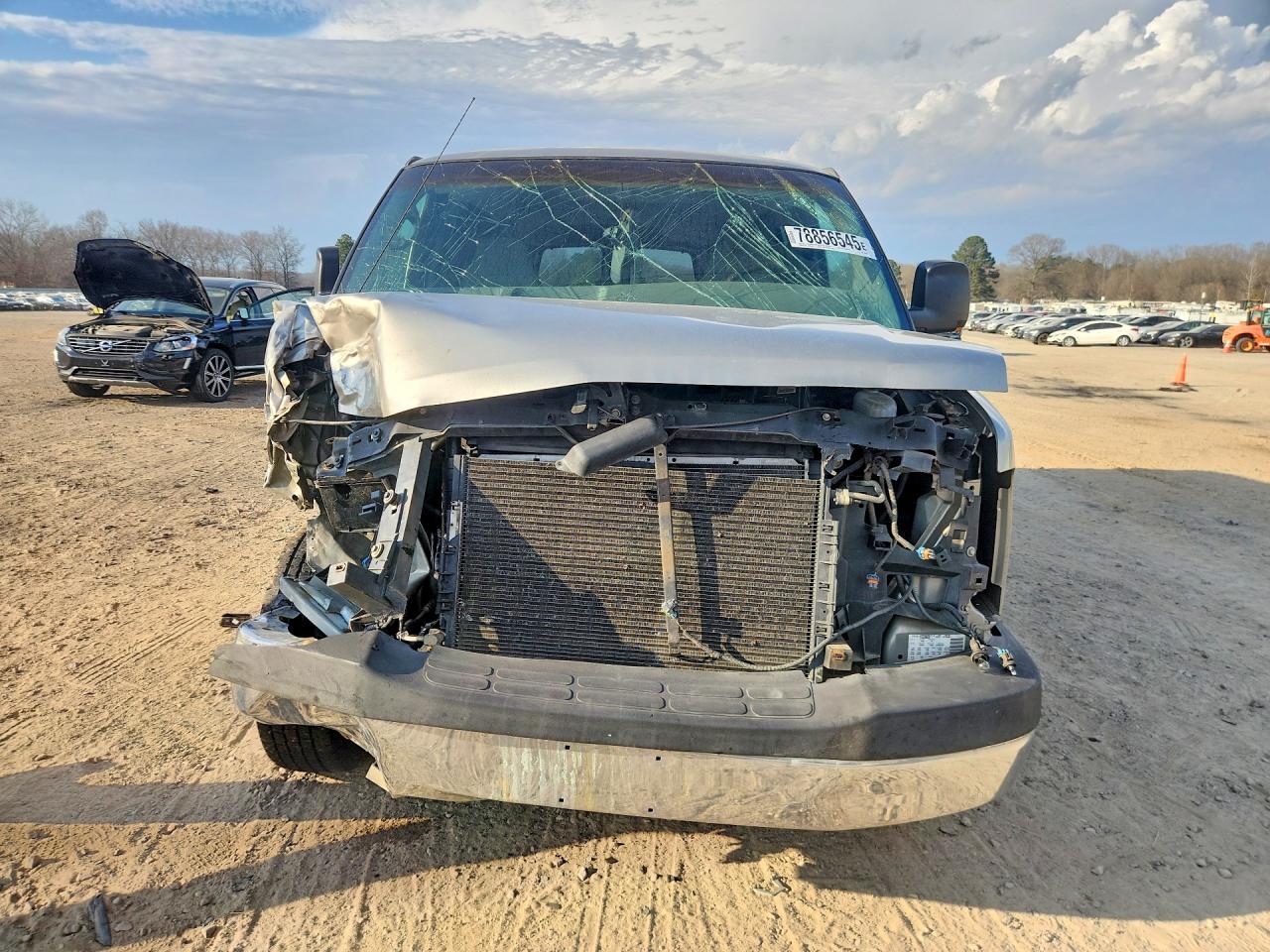 2004 GMC Savana G1500 - Фото 5