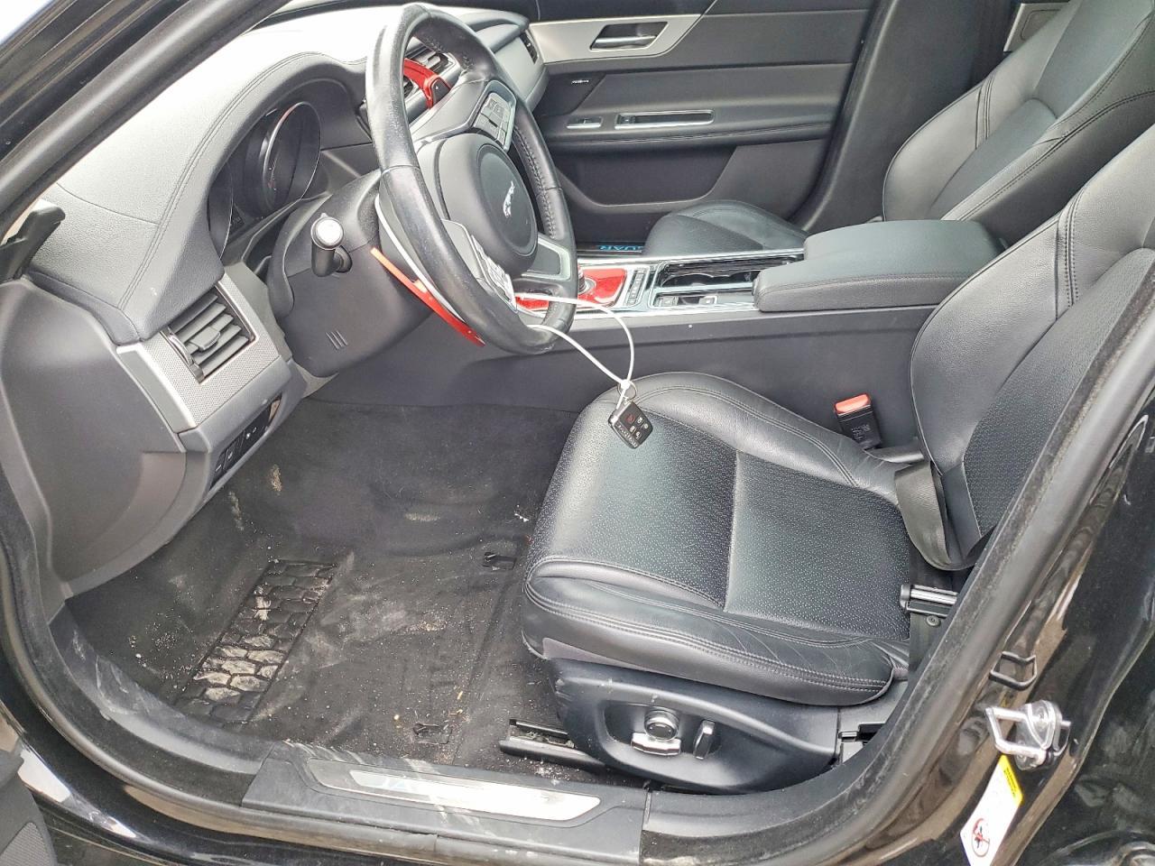 2020 Jaguar Xf Prestige - Image 7