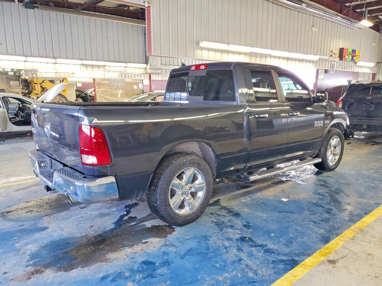 2016 Ram 1500 Slt - Image 3