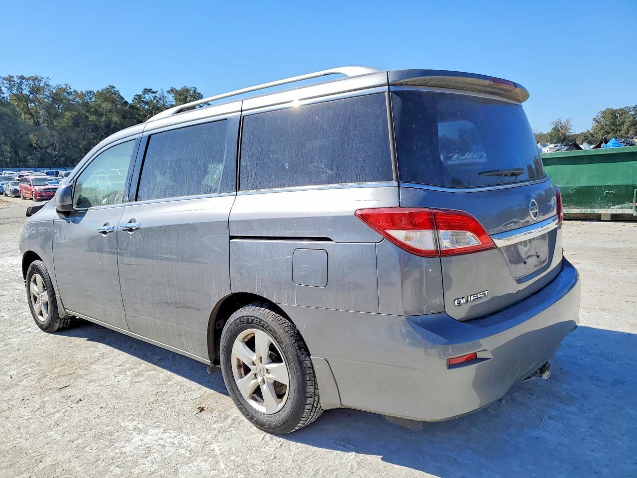 2015 Nissan Quest S - Image 2