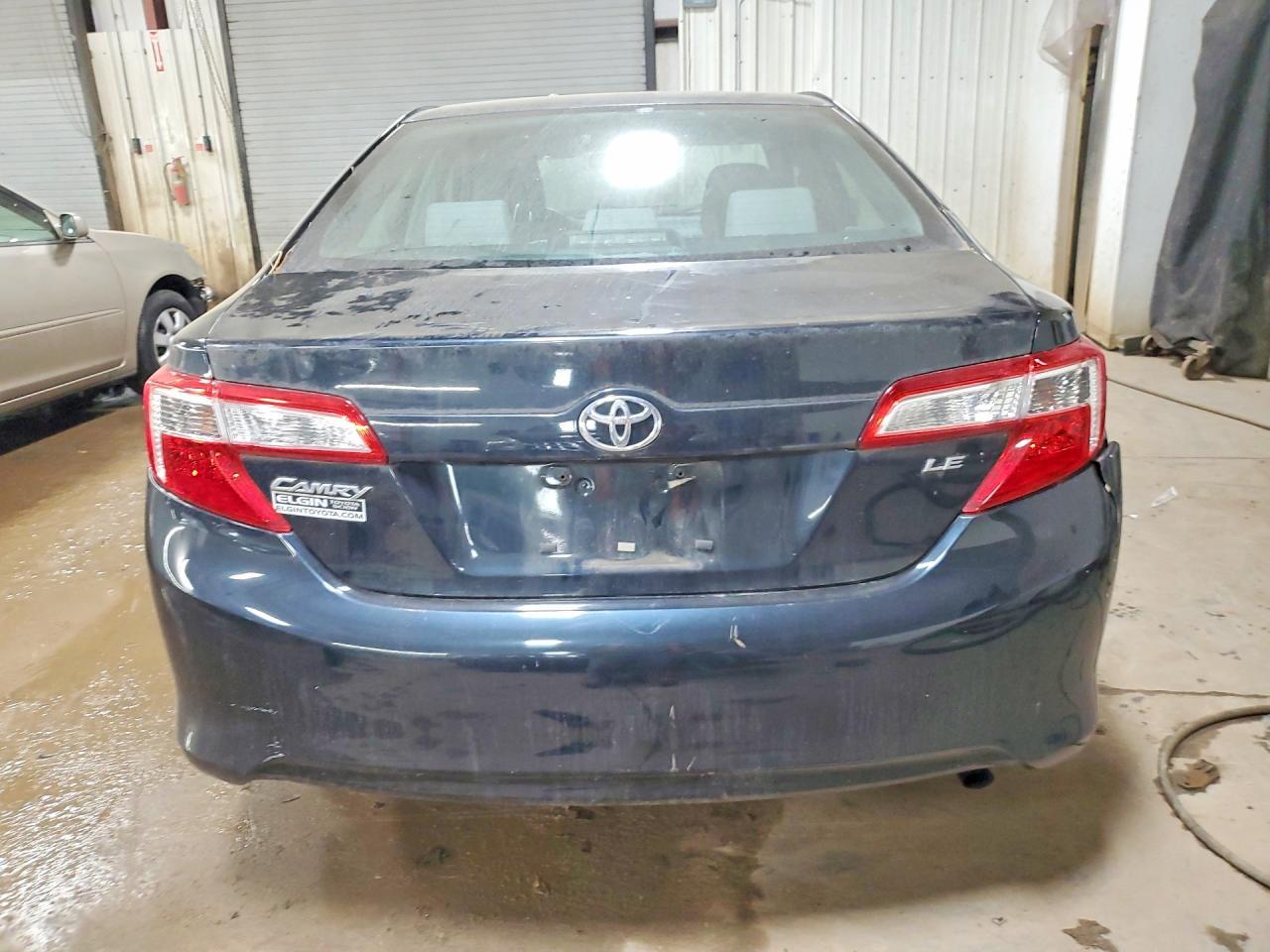 2014 Toyota Camry Le - Image 6