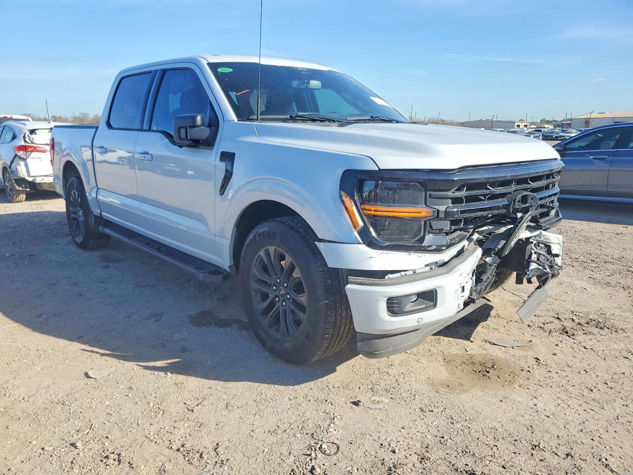 2025 Ford F150 Xlt - Фото 4