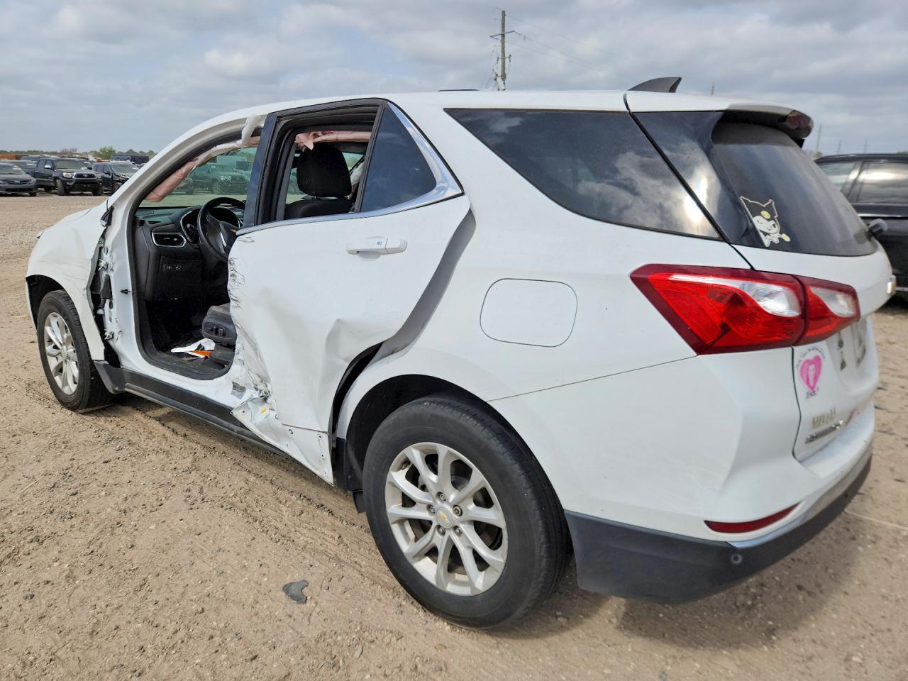 2019 Chevrolet Equinox Lt - Image 2