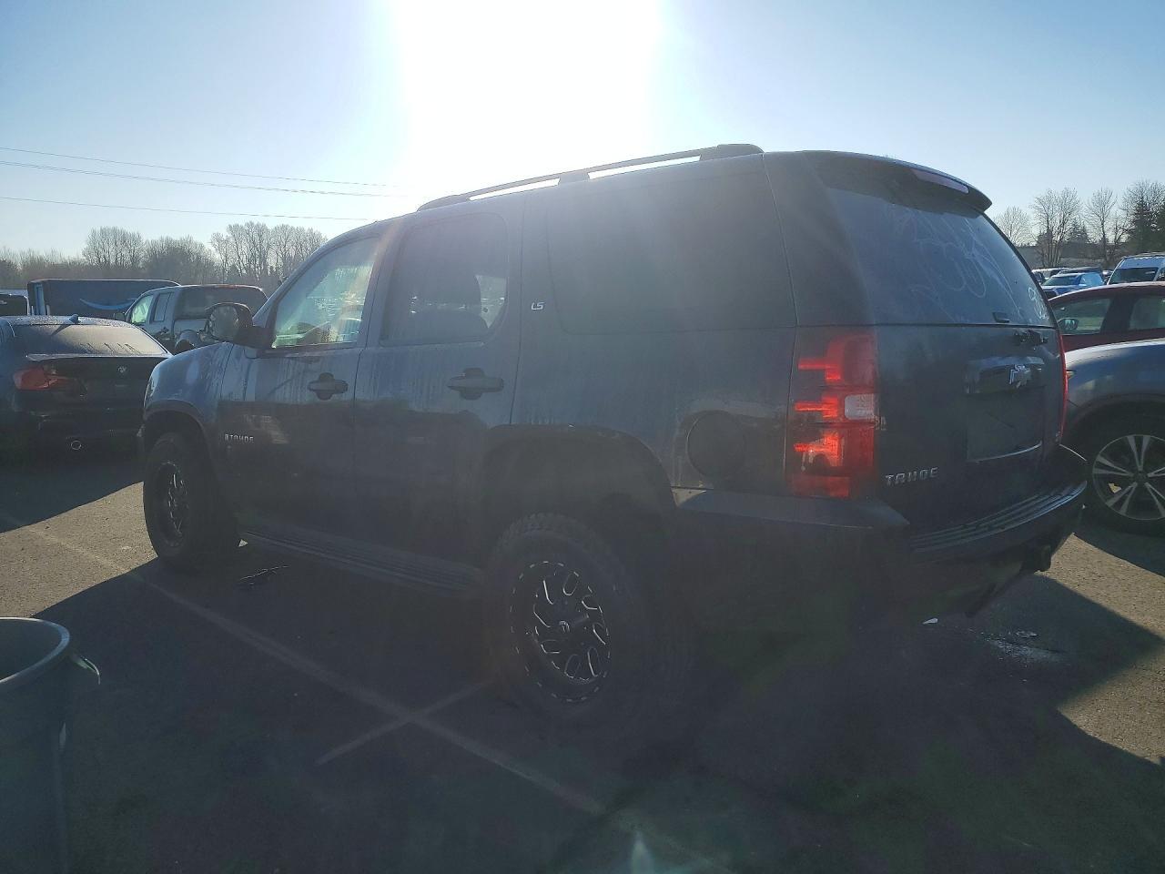 2009 Chevrolet Tahoe C1500 Ls - Фото 2