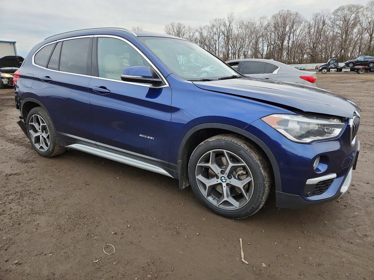 2017 BMW X1 xDrive28I - Фото 4