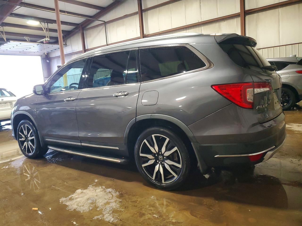 2020 Honda Pilot Touring - Фото 2