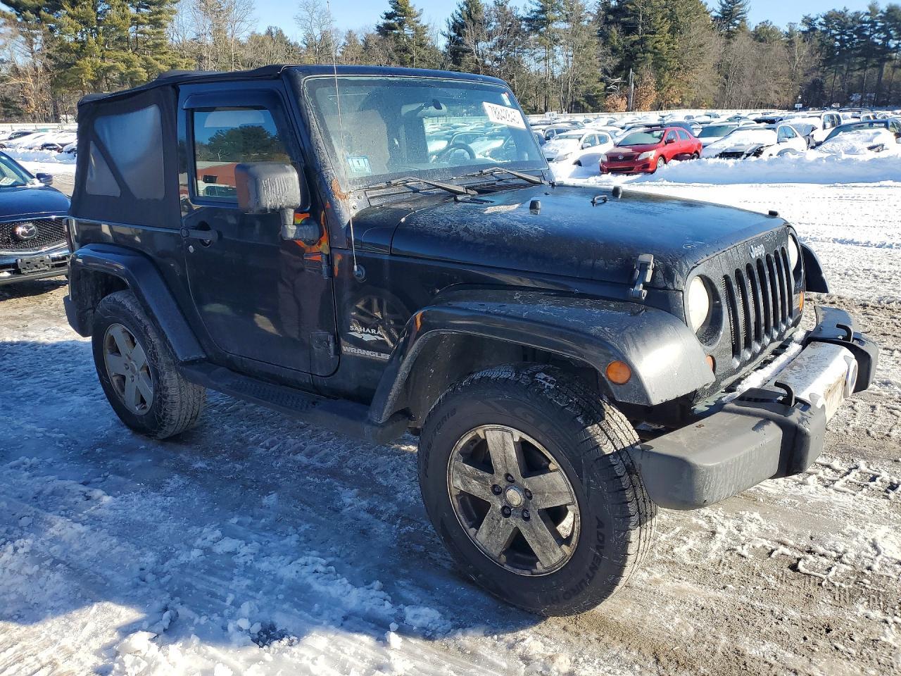 2010 Jeep Wrangler Sahara - Фото 4