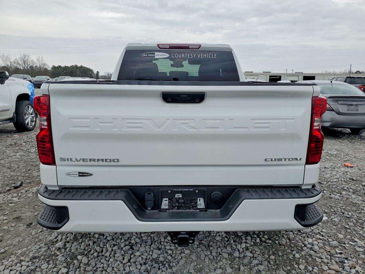 2026 Chevrolet Silverado K1500 Custom - Фото 6