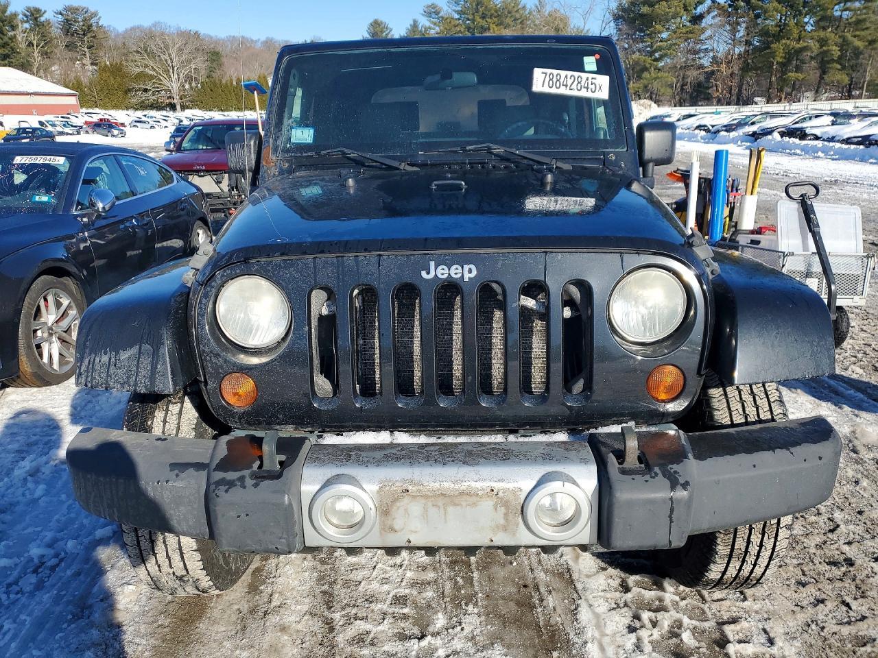 2010 Jeep Wrangler Sahara - Фото 5